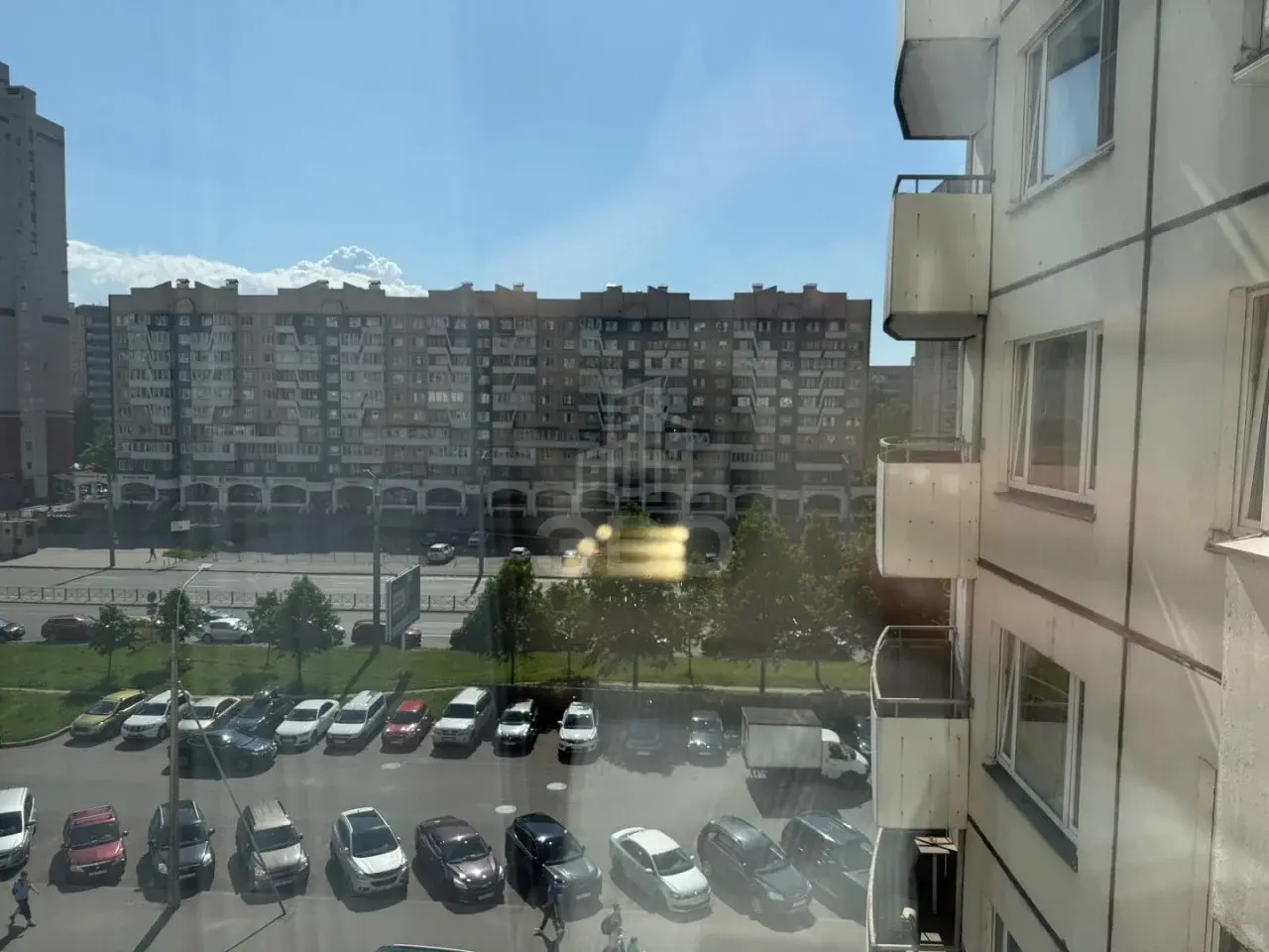 трехкомнатная квартира в Санкт-Петербурге по адресу: Комендантский проспект, 13