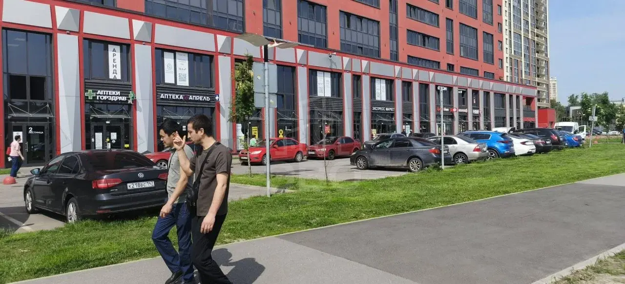 коммерция в Санкт-Петербурге по адресу: Строителей проспект, 16