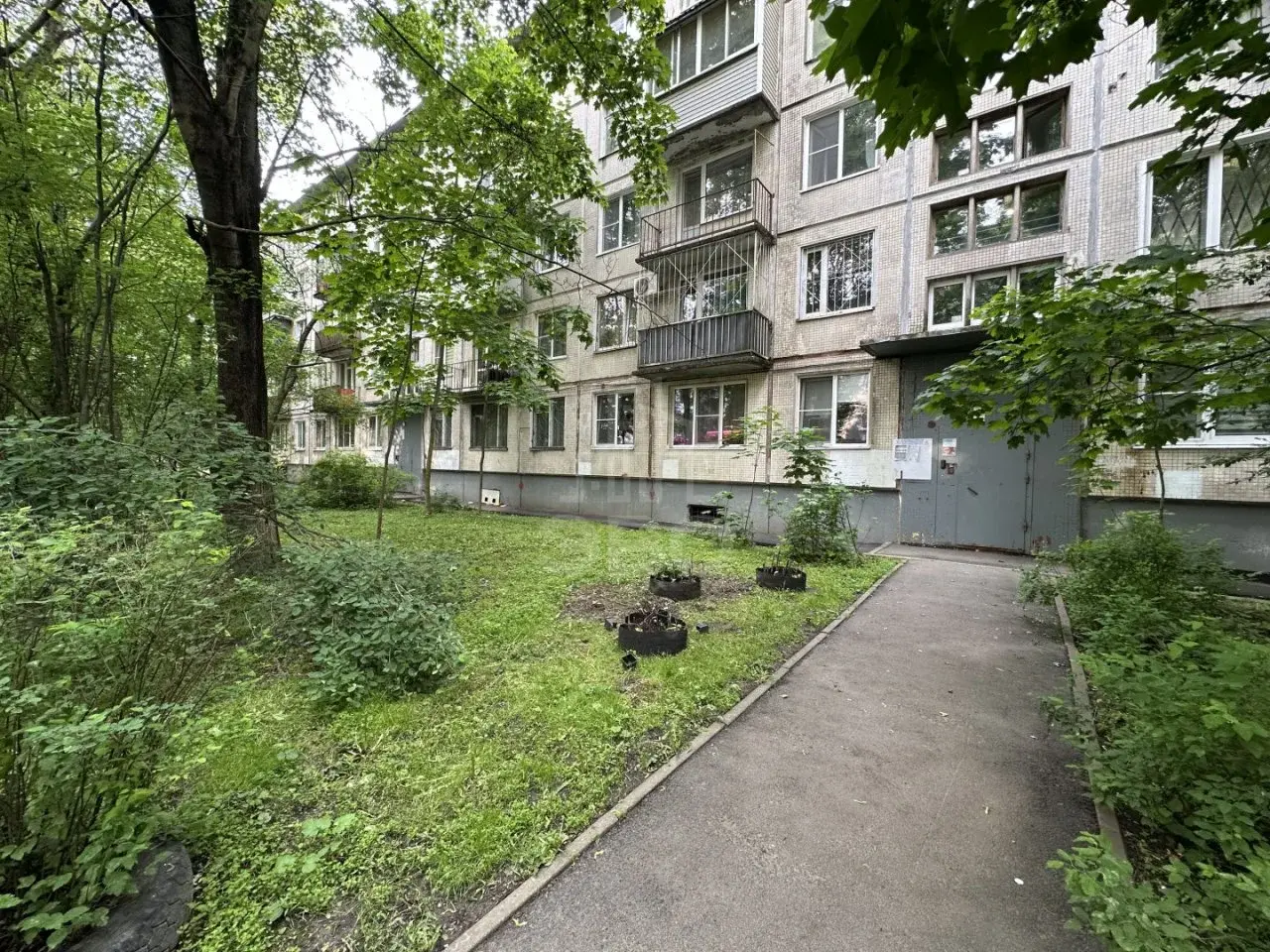двухкомнатная квартира в Санкт-Петербурге по адресу: Карпинского ул., 36, к 6