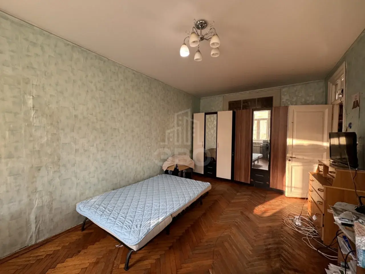 трехкомнатная квартира в Санкт-Петербурге по адресу: Таврическая ул., 31, к Б