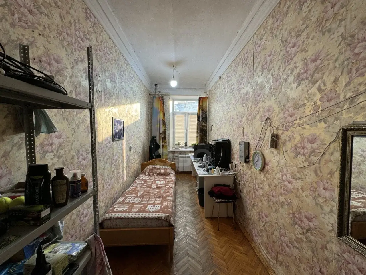 трехкомнатная квартира в Санкт-Петербурге по адресу: Таврическая ул., 31, к Б