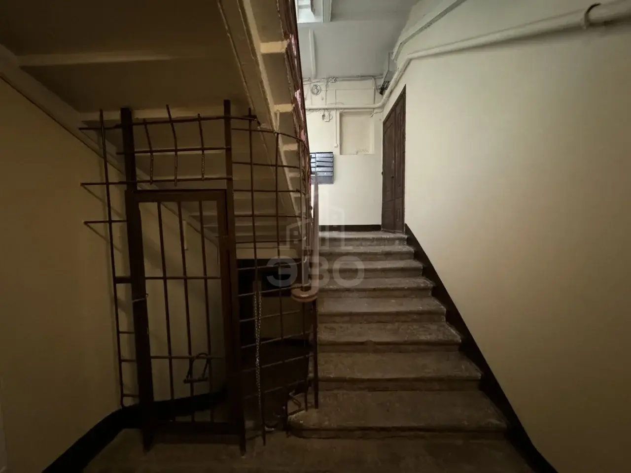 трехкомнатная квартира в Санкт-Петербурге по адресу: Таврическая ул., 31, к Б