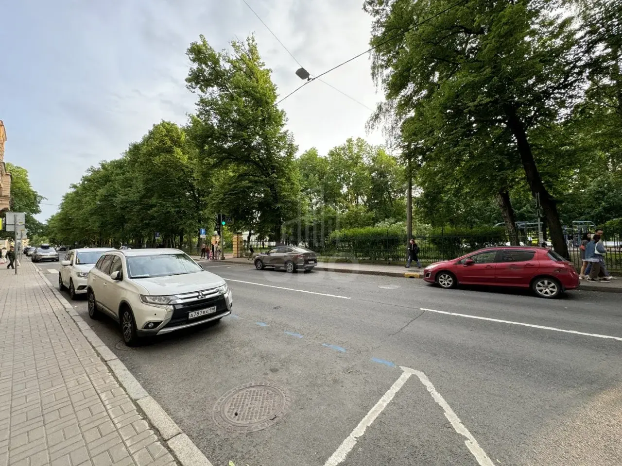 трехкомнатная квартира в Санкт-Петербурге по адресу: Таврическая ул., 31, к Б
