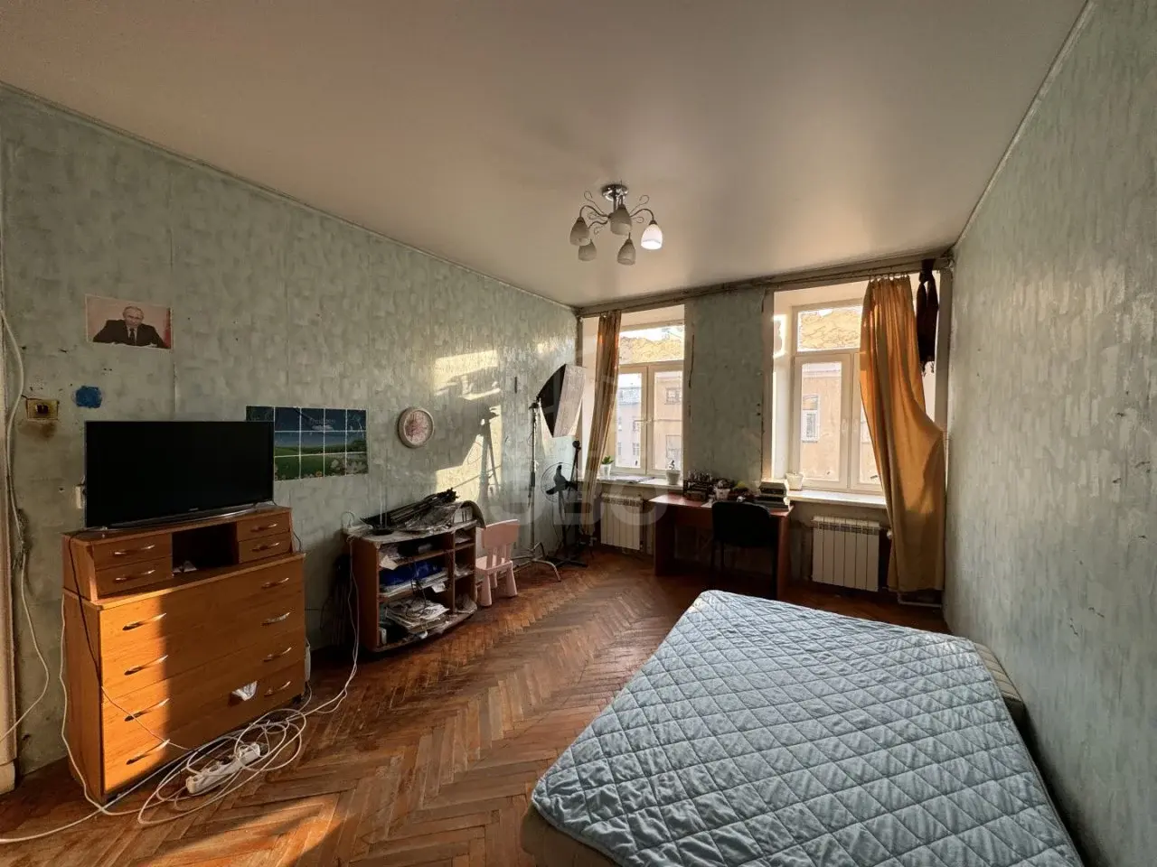 трехкомнатная квартира в Санкт-Петербурге по адресу: Таврическая ул., 31, к Б
