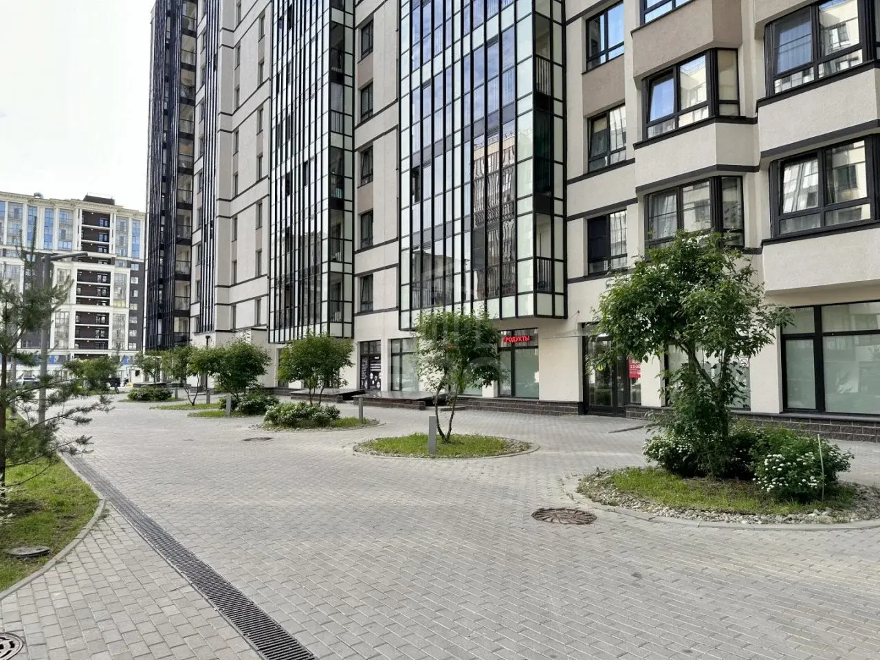 студия в Санкт-Петербурге по адресу: Авиаконструкторов проспект, 63