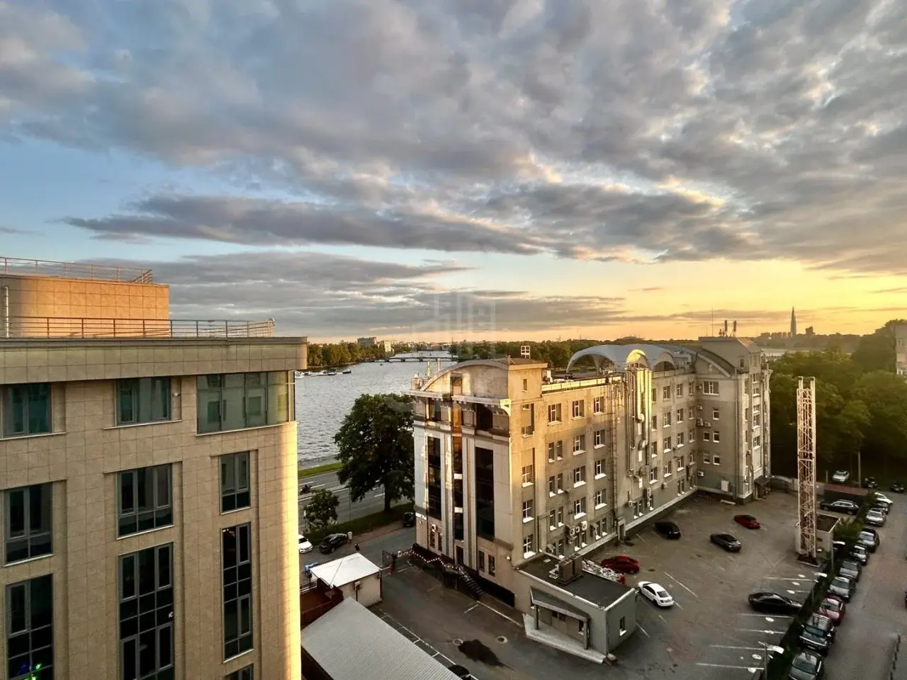 двухкомнатная квартира в Санкт-Петербурге по адресу: Ушаковская наб., 3, к 2