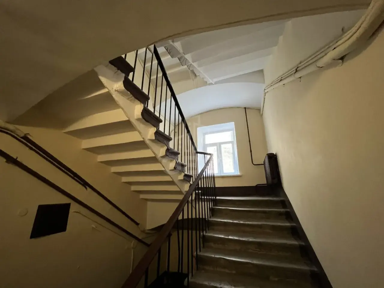 трехкомнатная квартира в Санкт-Петербурге по адресу: 13-я Красноармейская ул., 13