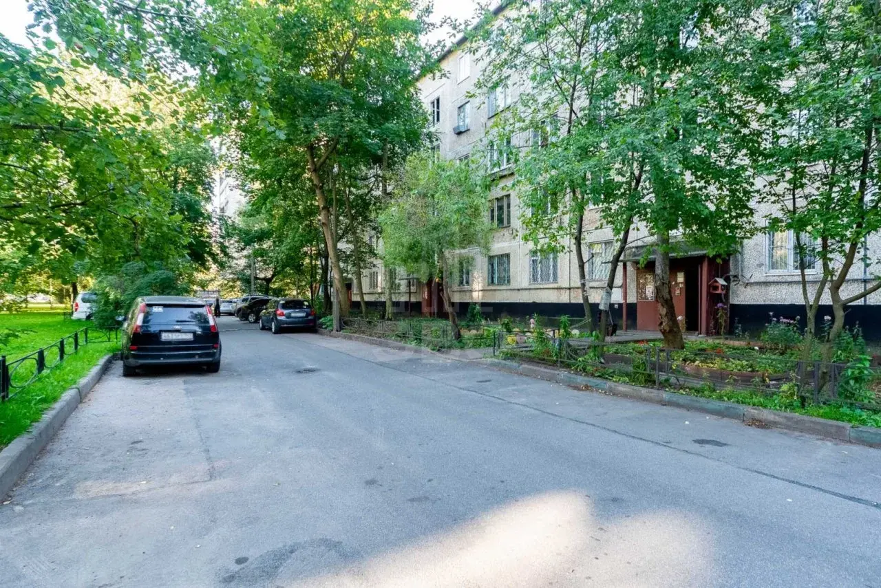 однокомнатная квартира в Санкт-Петербурге по адресу: Народная ул., 26, литера И
