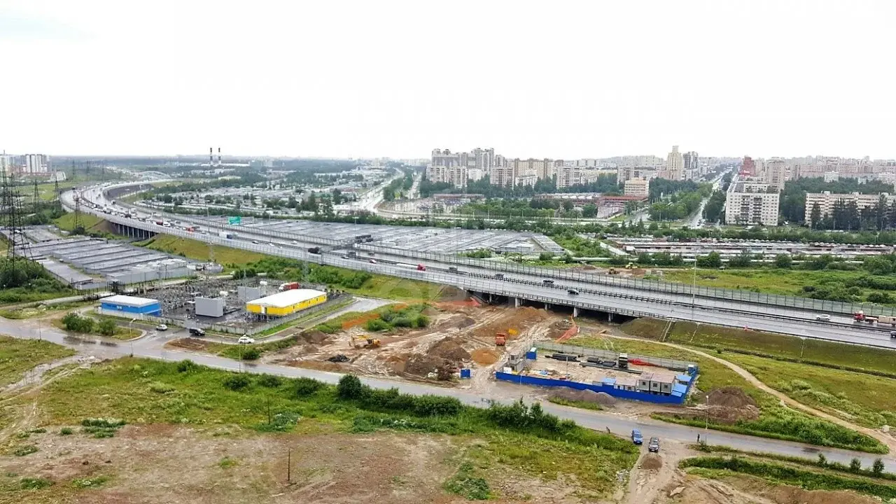 студия в Санкт-Петербурге по адресу: Охтинская аллея, 10