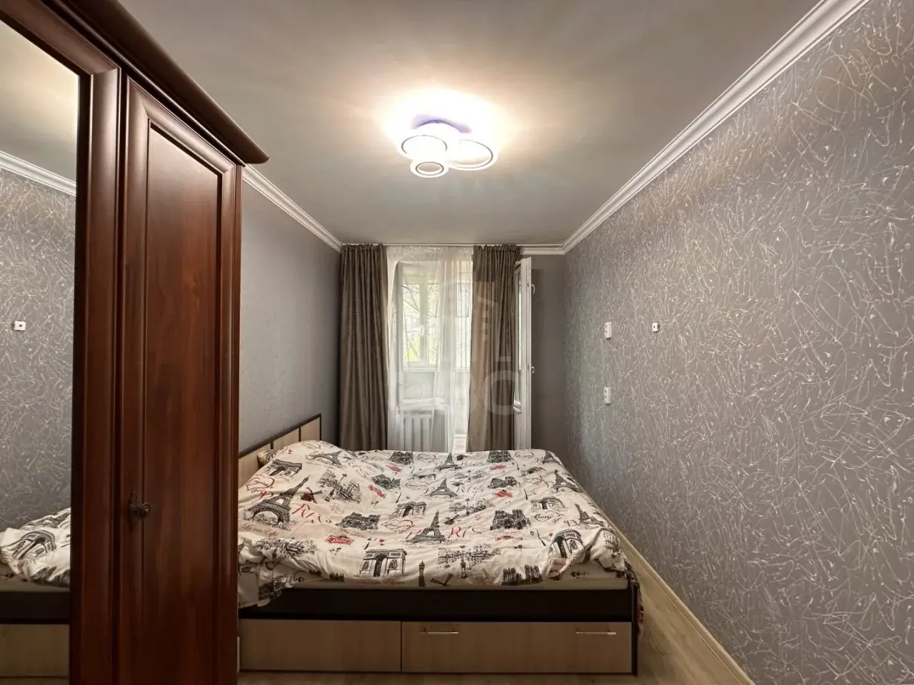 трехкомнатная квартира в Санкт-Петербурге по адресу: Ленсовета ул., 73, к 2