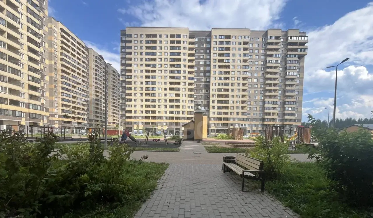 однокомнатная квартира в Санкт-Петербурге по адресу: Шоссе в Лаврики ул., 70, к 1