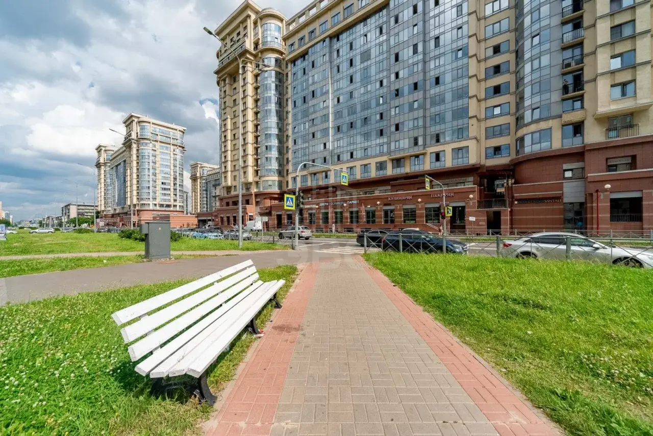 трехкомнатная квартира в Санкт-Петербурге по адресу: Московский проспект, 183-185, литера А