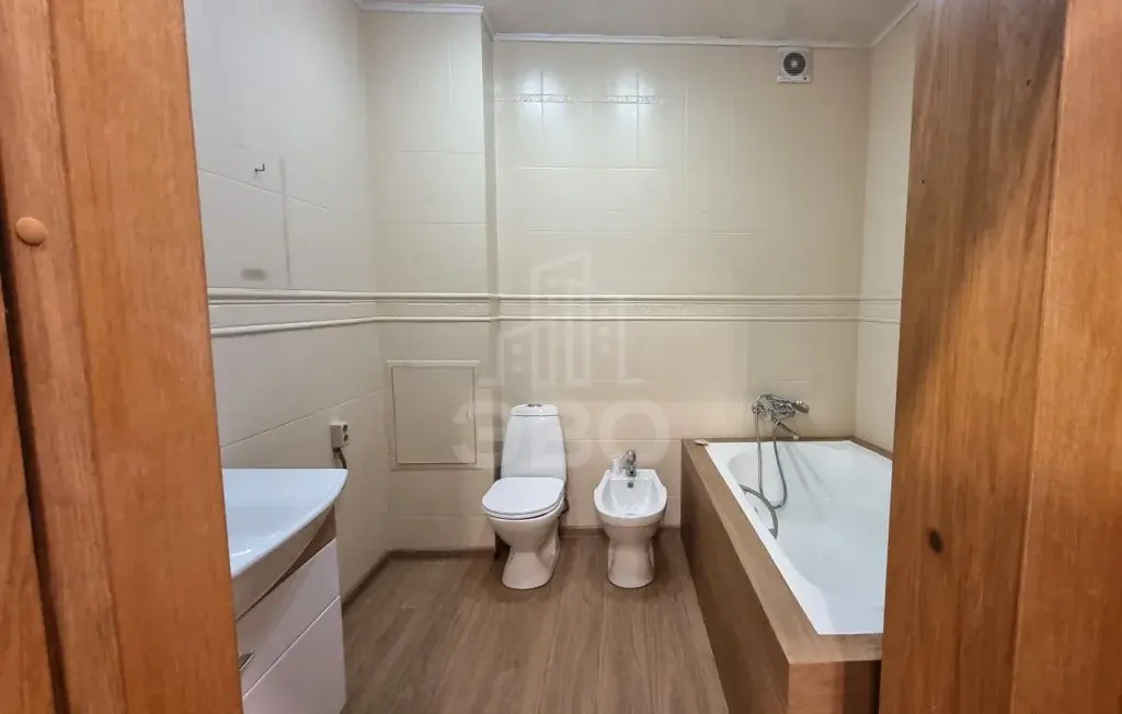 трехкомнатная квартира в Санкт-Петербурге по адресу: Константиновский проспект, 26б