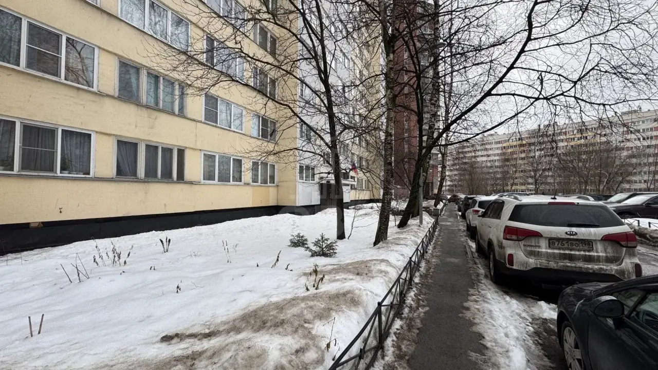 комната в Санкт-Петербурге по адресу: Стачек проспект, 105, к 2