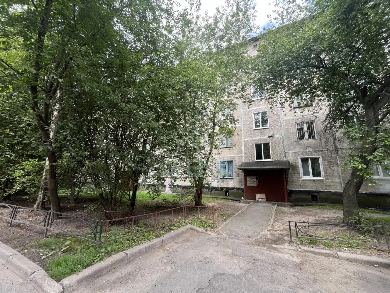 двухкомнатная квартира в Санкт-Петербурге по адресу: Народная ул., 74
