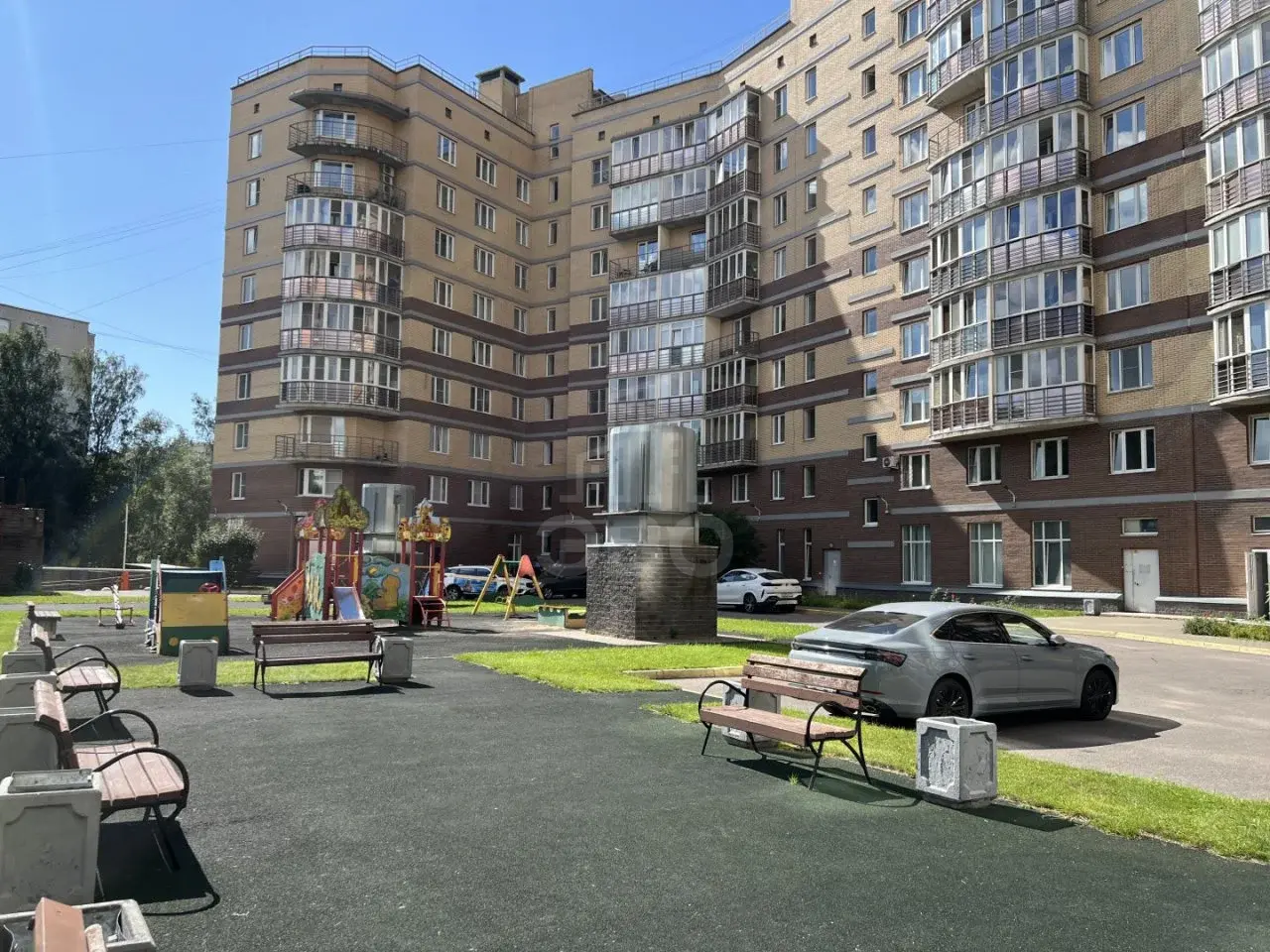 однокомнатная квартира в Санкт-Петербурге по адресу: Серебристый б-р., 17, к 1