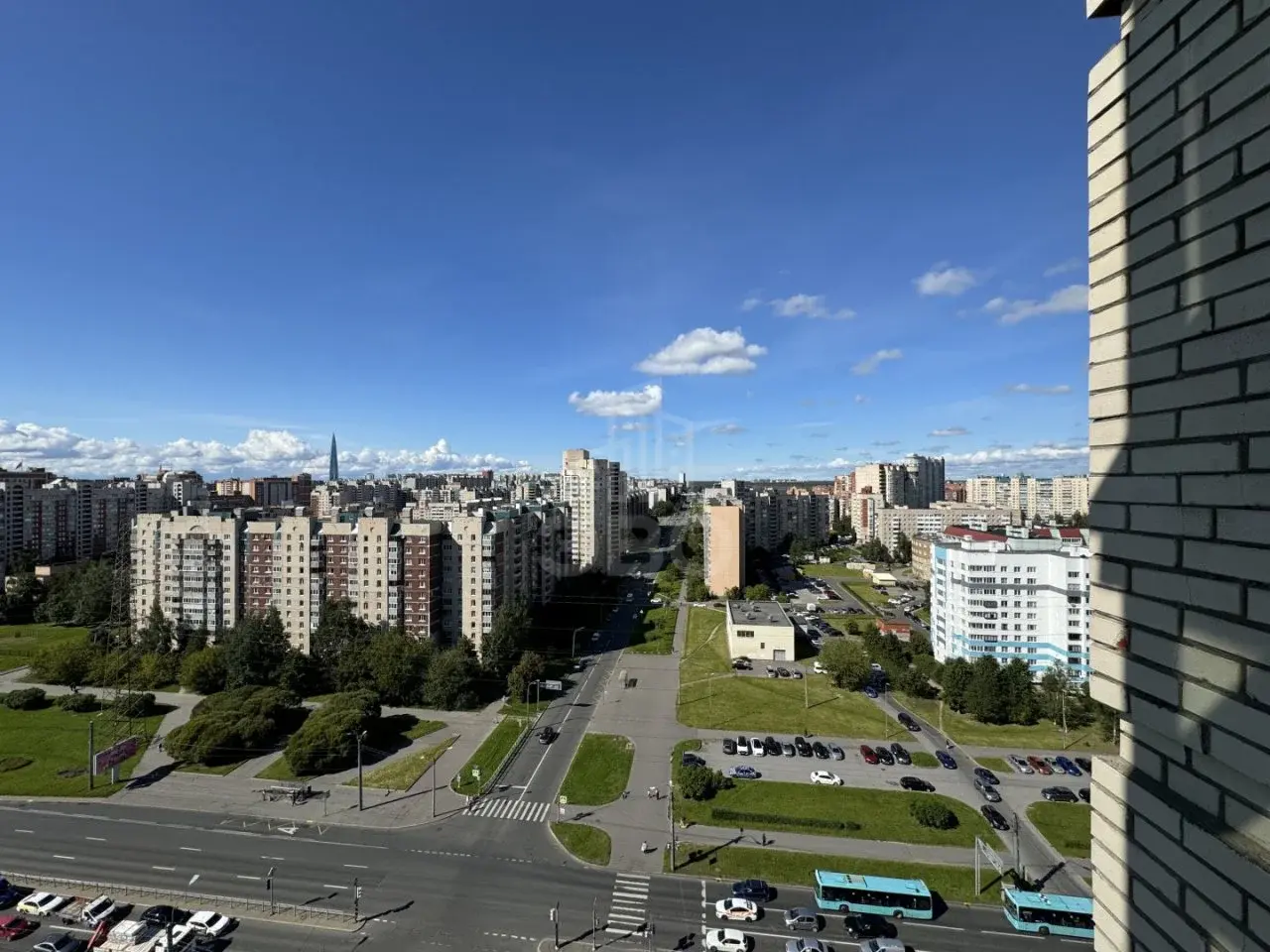двухкомнатная квартира в Санкт-Петербурге по адресу: Гаккелевская ул., 33, к 1