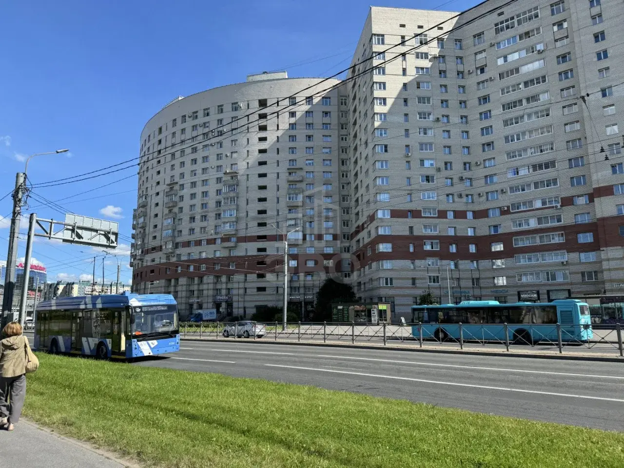 двухкомнатная квартира в Санкт-Петербурге по адресу: Гаккелевская ул., 33, к 1