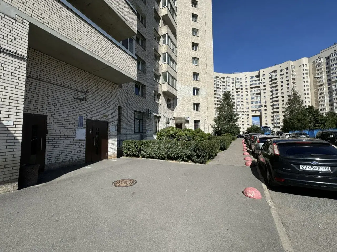двухкомнатная квартира в Санкт-Петербурге по адресу: Гаккелевская ул., 33, к 1