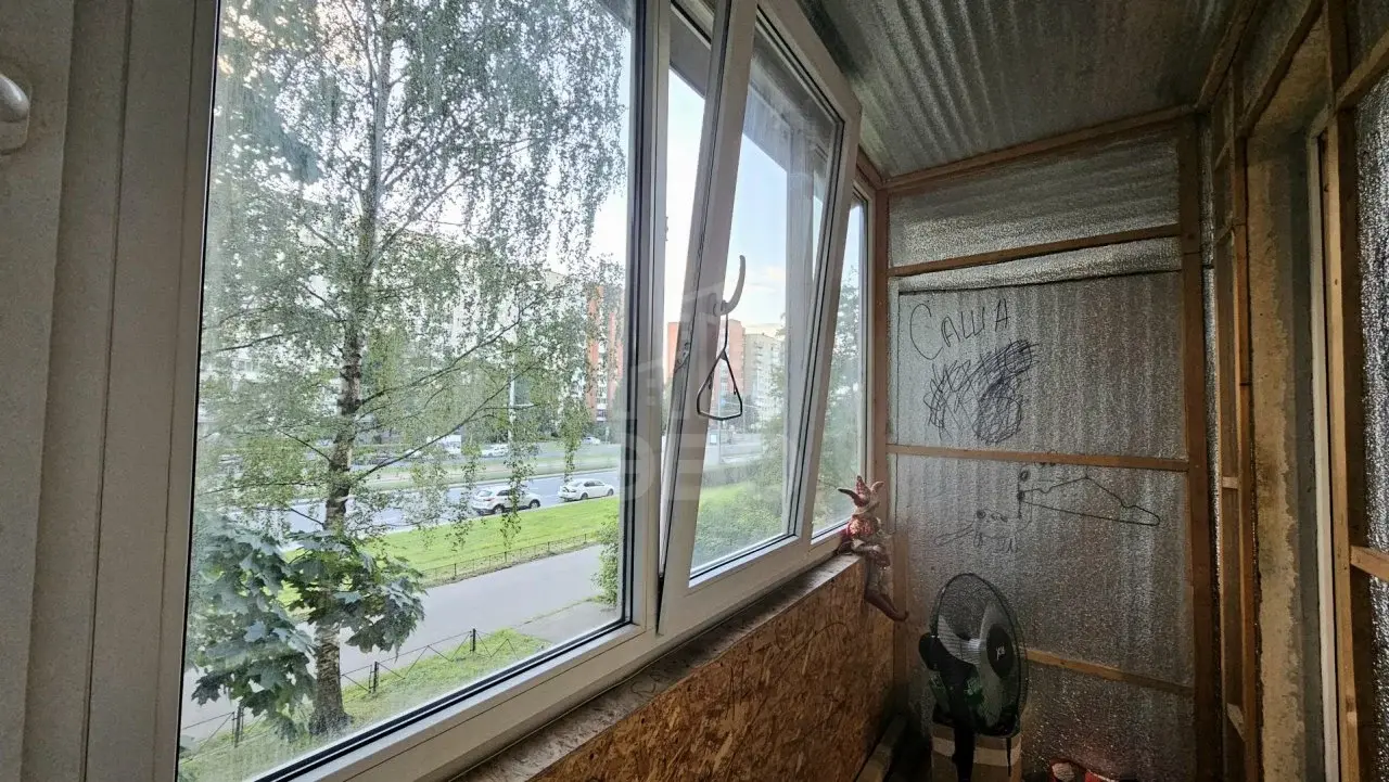 однокомнатная квартира в Санкт-Петербурге по адресу: Наставников проспект, 9, к 1
