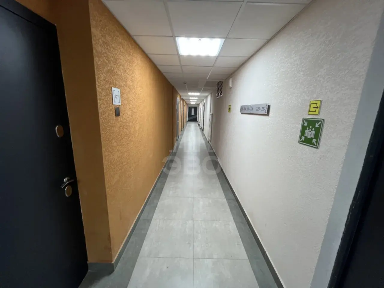 трехкомнатная квартира в Санкт-Петербурге по адресу: Заречная ул., 36, строение 1