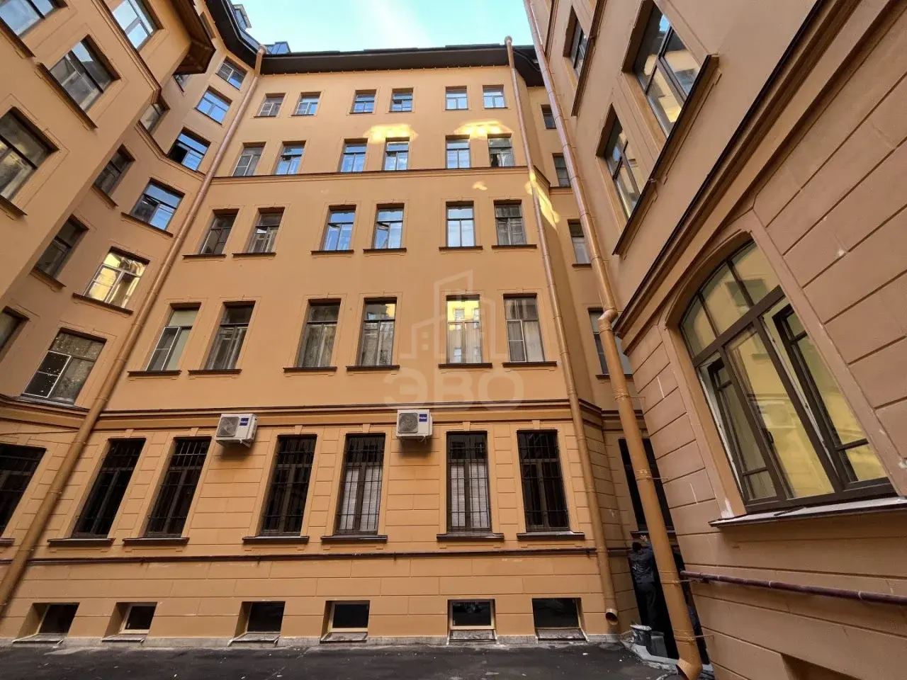 коммерция в Санкт-Петербурге по адресу: Чайковского ул., 61