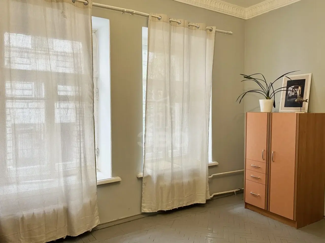 комната в Санкт-Петербурге по адресу: Плуталова ул., 15