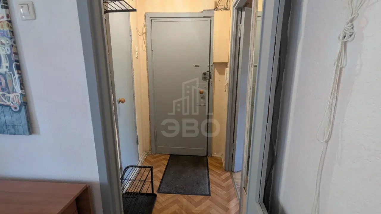 трехкомнатная квартира в Санкт-Петербурге по адресу: Червонного Казачества ул., 20