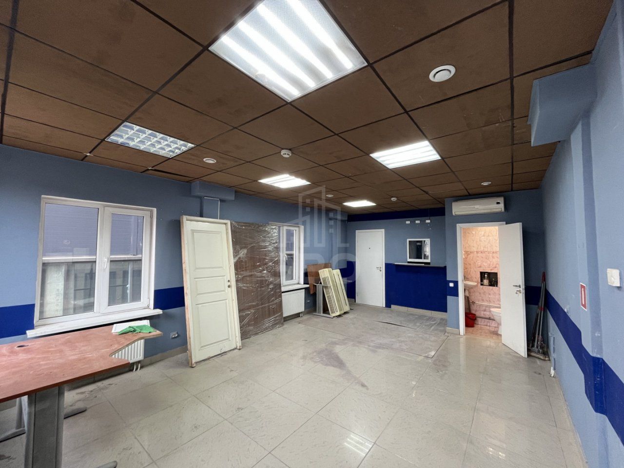 коммерция в Санкт-Петербург по адресу: Уткин проспект, 13, к 15