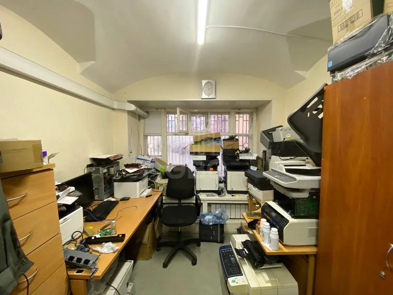 коммерция в Санкт-Петербурге по адресу: Константина Заслонова ул., 32-34
