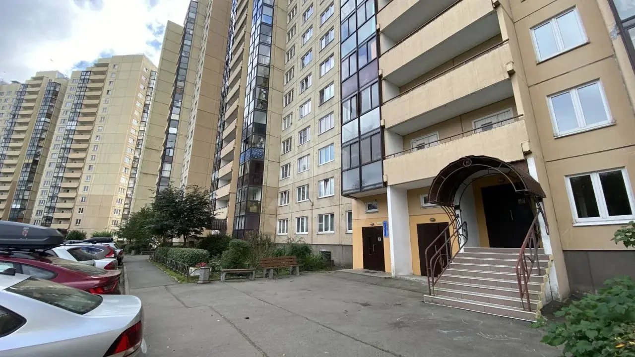 однокомнатная квартира в Санкт-Петербурге по адресу: Маршала Казакова ул., 44, к 2