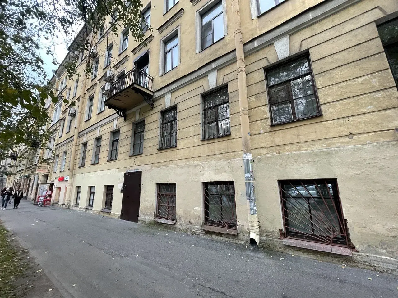 однокомнатная квартира в Санкт-Петербурге по адресу: 11-я В.О. линия, 24
