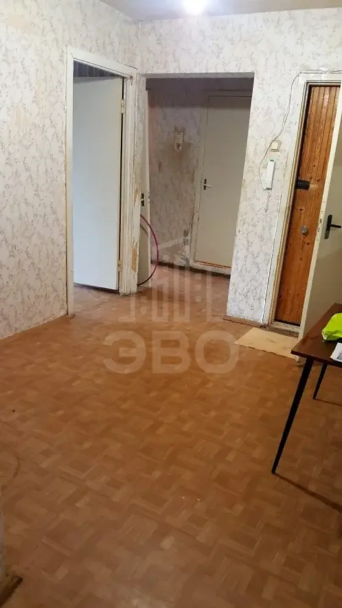 трехкомнатная квартира в Санкт-Петербурге по адресу: Оборонная ул., 26