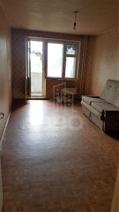 трехкомнатная квартира в Санкт-Петербурге по адресу: Оборонная ул., 26