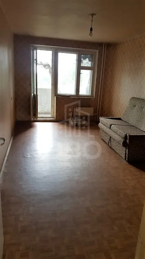 трехкомнатная квартира в Санкт-Петербурге по адресу: Оборонная ул., 26