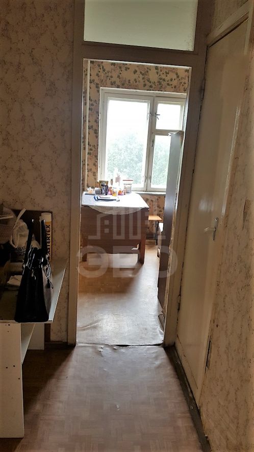 трехкомнатная квартира в Санкт-Петербурге по адресу: Оборонная ул., 26