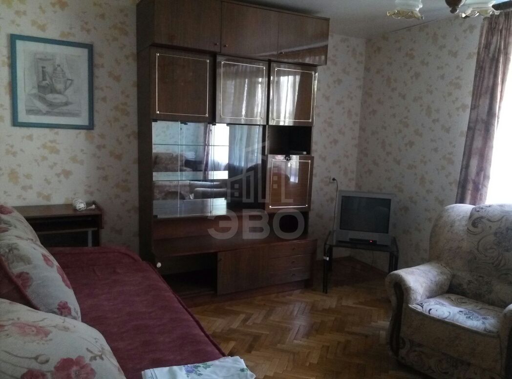 комната в Санкт-Петербурге по адресу: Подвойского ул., 33, к 1