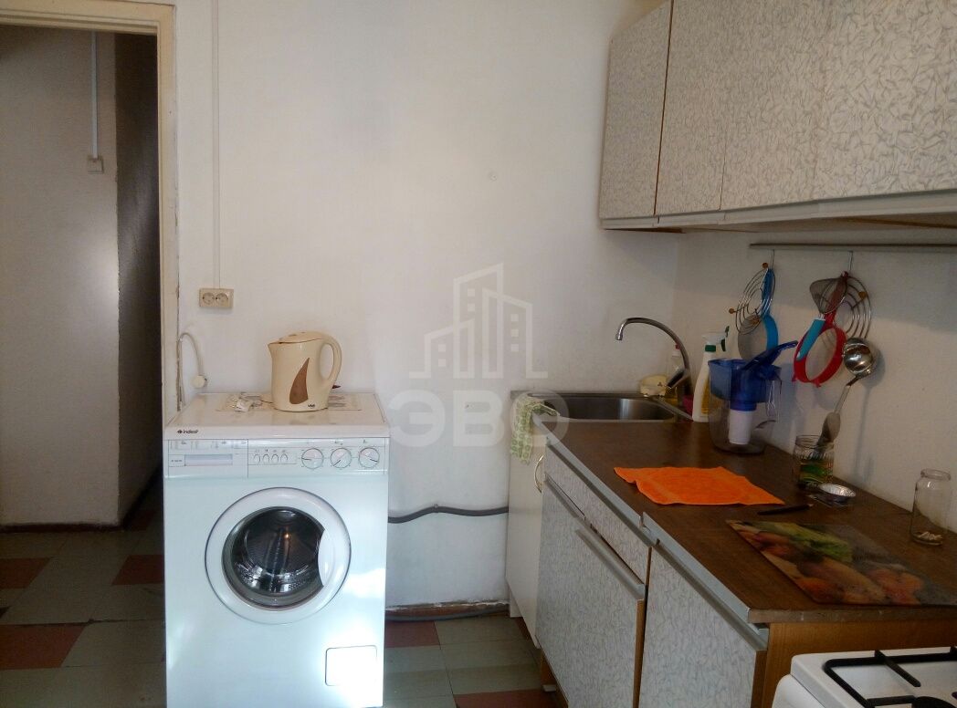 комната в Санкт-Петербурге по адресу: Подвойского ул., 33, к 1