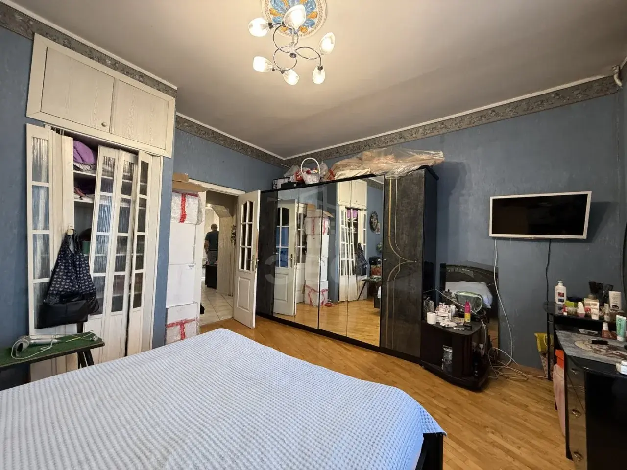трехкомнатная квартира в Санкт-Петербурге по адресу: Харченко ул., 3