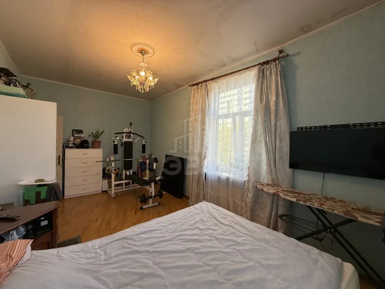 трехкомнатная квартира в Санкт-Петербурге по адресу: Харченко ул., 3