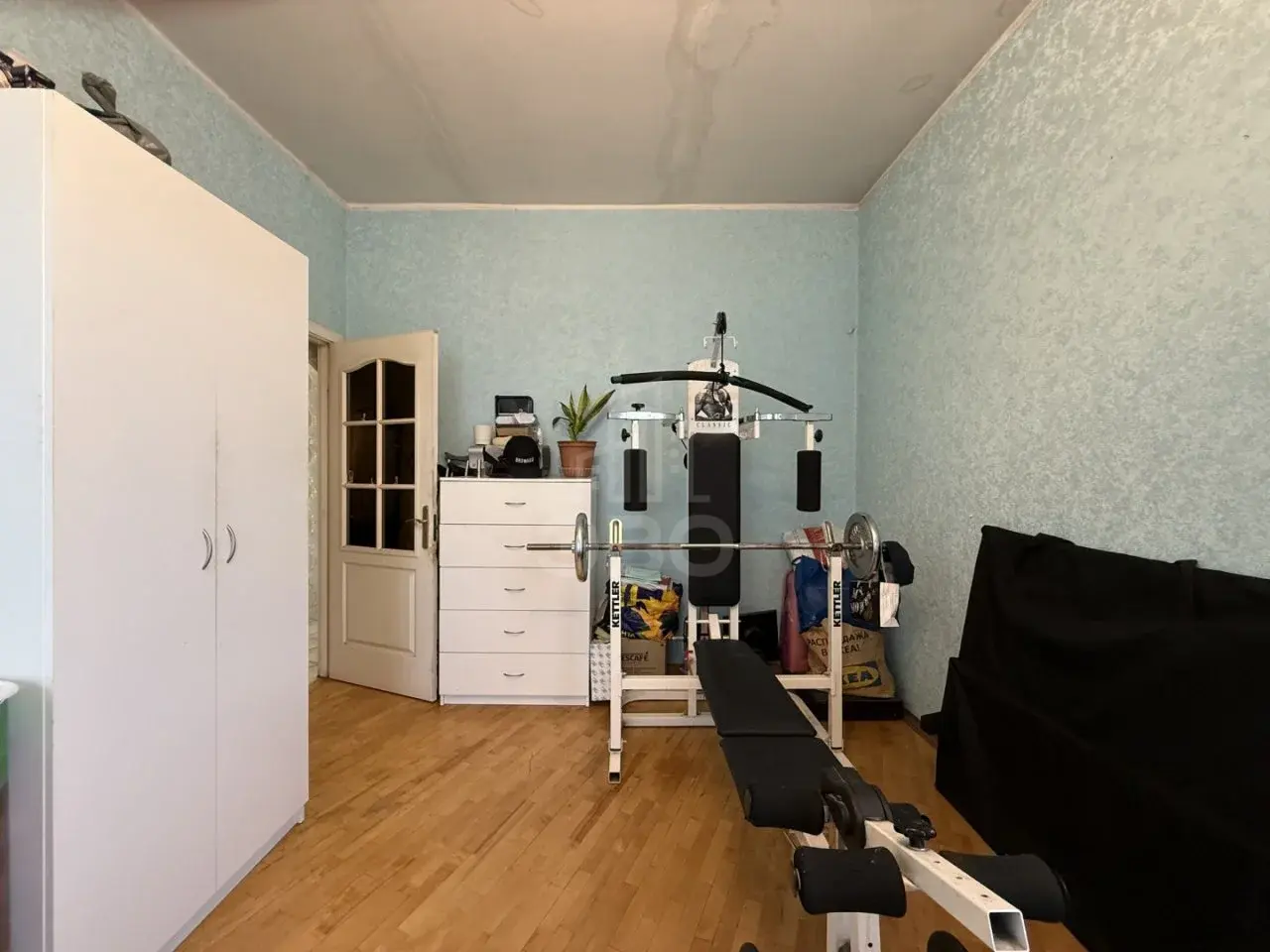 трехкомнатная квартира в Санкт-Петербурге по адресу: Харченко ул., 3