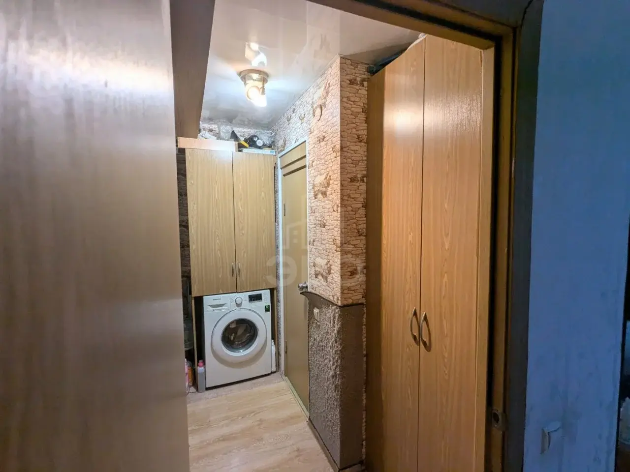 четырехкомнатная квартира в Санкт-Петербурге по адресу: Ушинского ул., 39, к 1