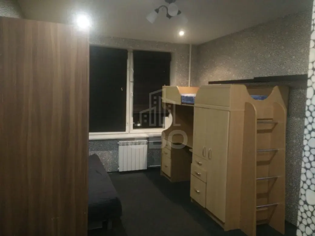 трехкомнатная квартира в Санкт-Петербурге по адресу: Искровский проспект, 32, к 1