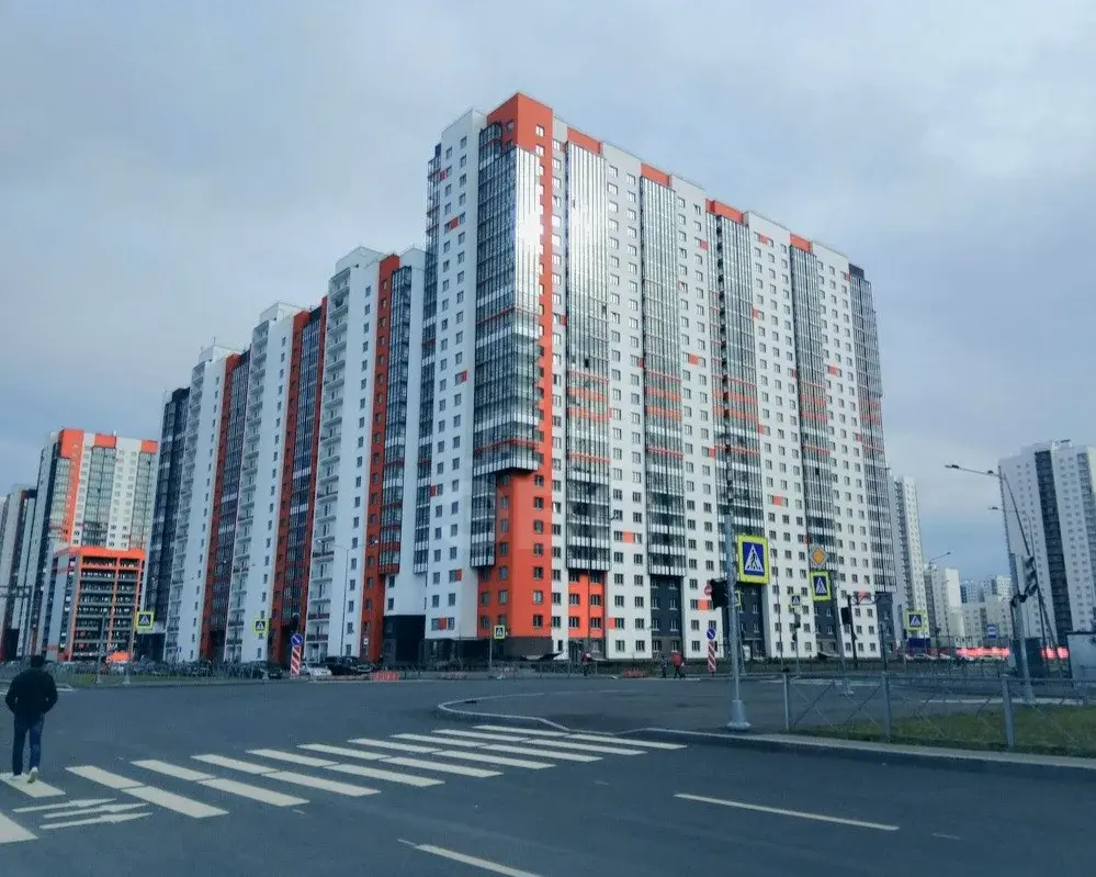 однокомнатная квартира в Санкт-Петербурге по адресу: Маршала Казакова ул., 82, к 1