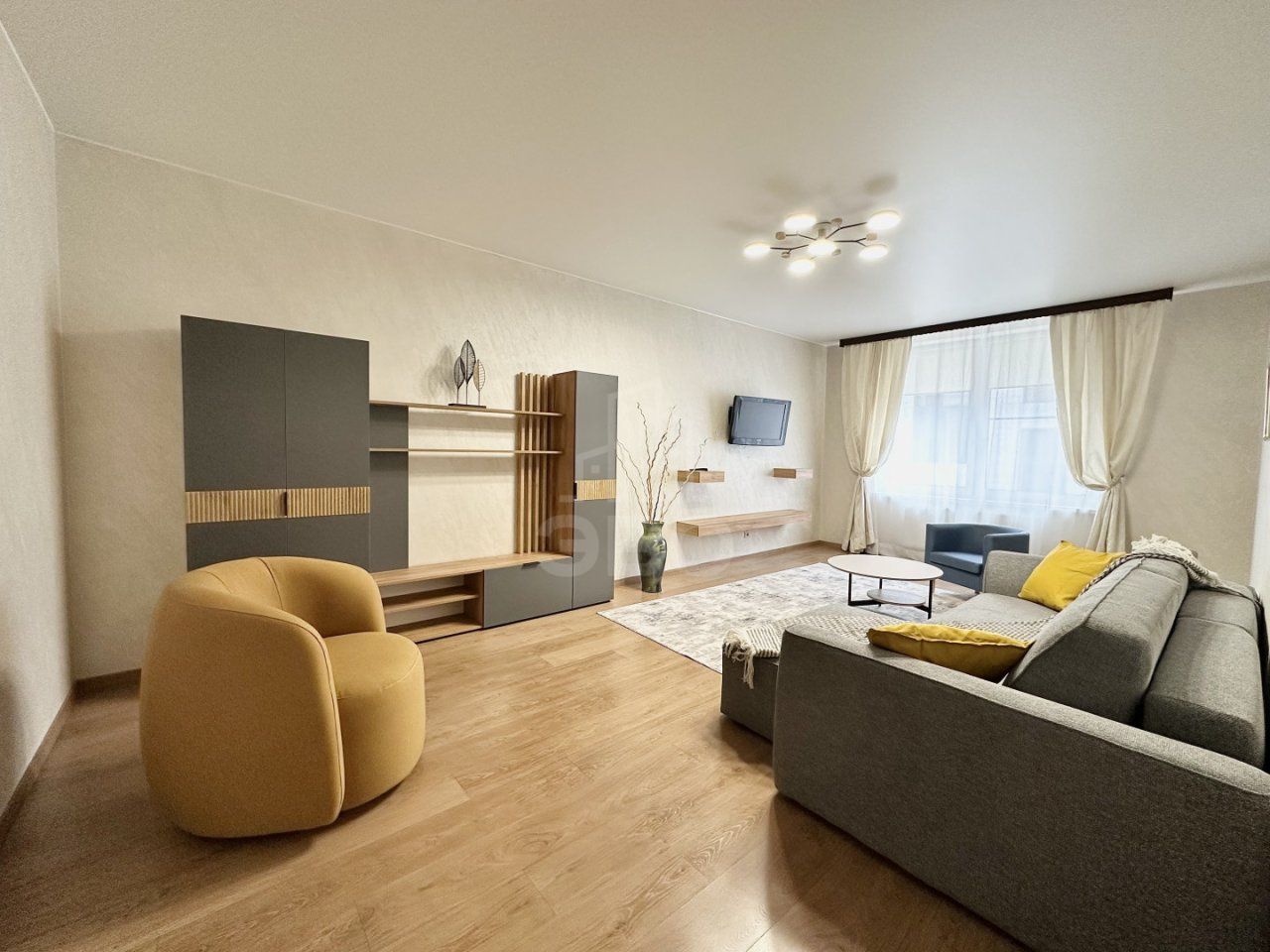 двухкомнатная квартира в Санкт-Петербурге по адресу: Кременчугская ул., 17, к 2