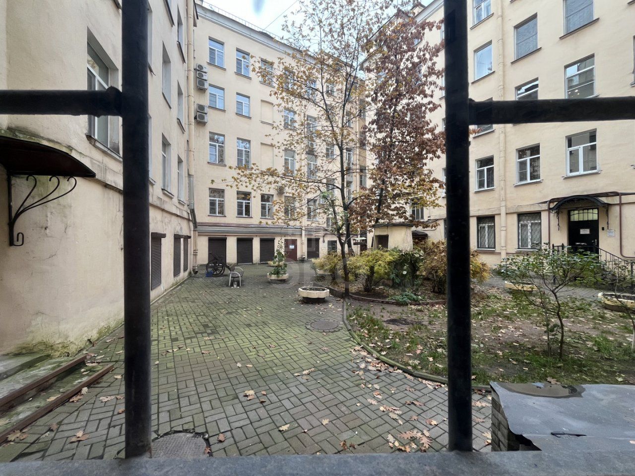 коммерция в Санкт-Петербурге по адресу: Канала Грибоедова наб., 37