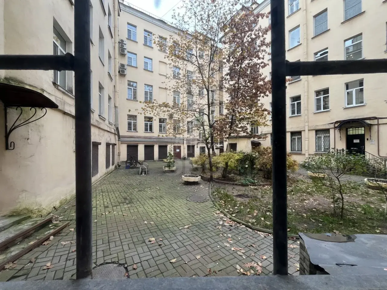 коммерция в Санкт-Петербурге по адресу: Канала Грибоедова наб., 37