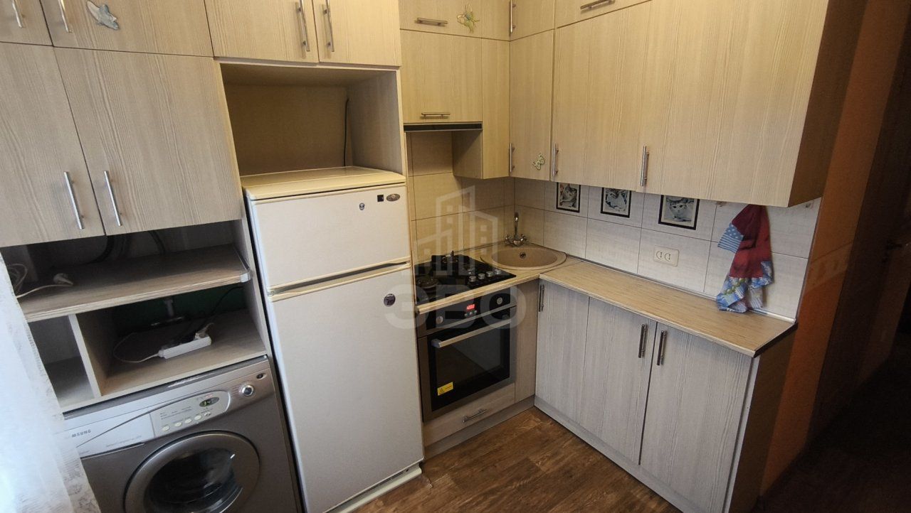 однокомнатная квартира в Санкт-Петербург по адресу: Спирина ул., 16, к 1