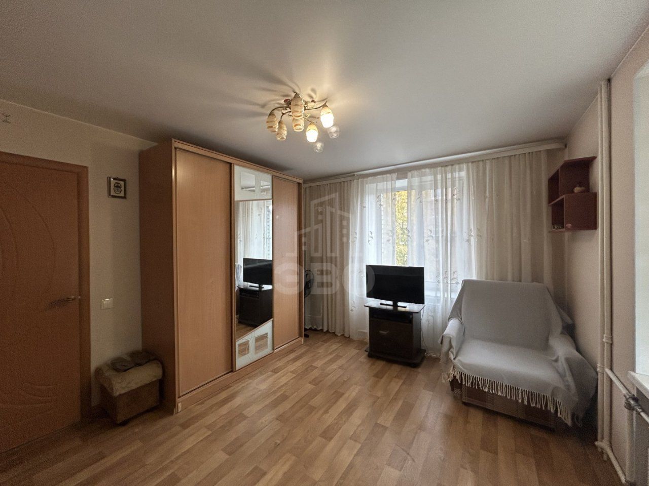 однокомнатная квартира в Санкт-Петербурге по адресу: Вёсельная ул., 12