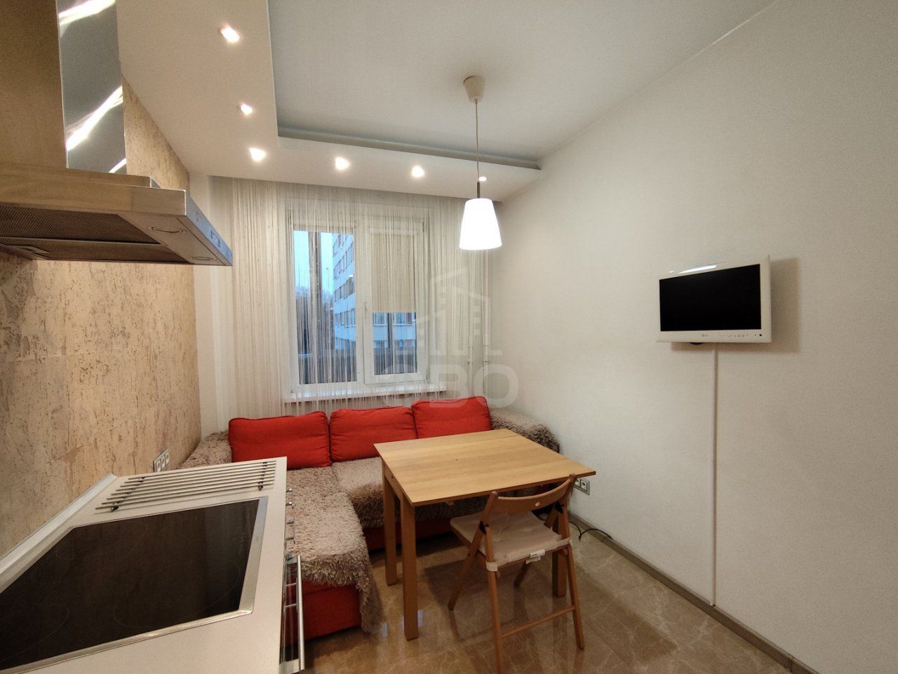 однокомнатная квартира в Санкт-Петербурге по адресу: Ушинского ул., 33, к 3